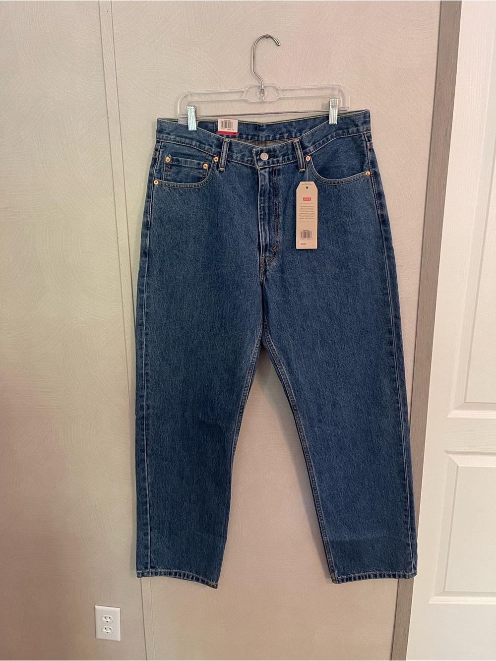 Levi’s 550 Relaxed Fit Men’s Jeans - Size 36x32 - NWT